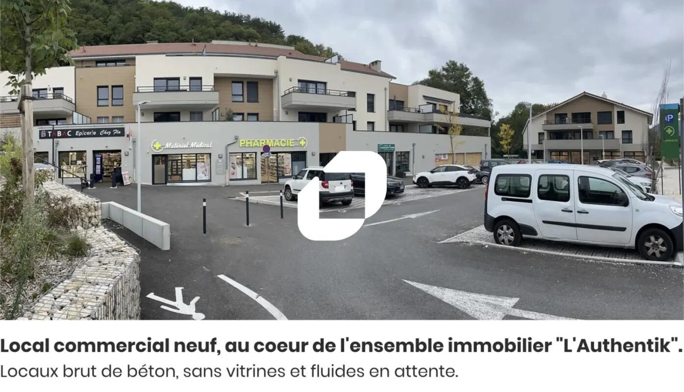 Retail in Noyarey for lease Building Photo- Image 1 of 9