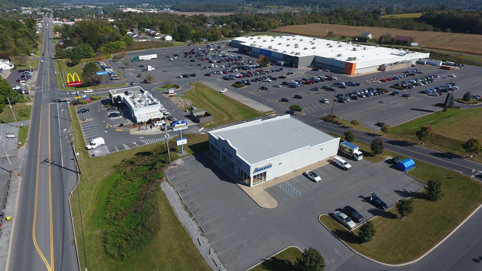 14 Supercenter Plz, Lewistown, PA 17044