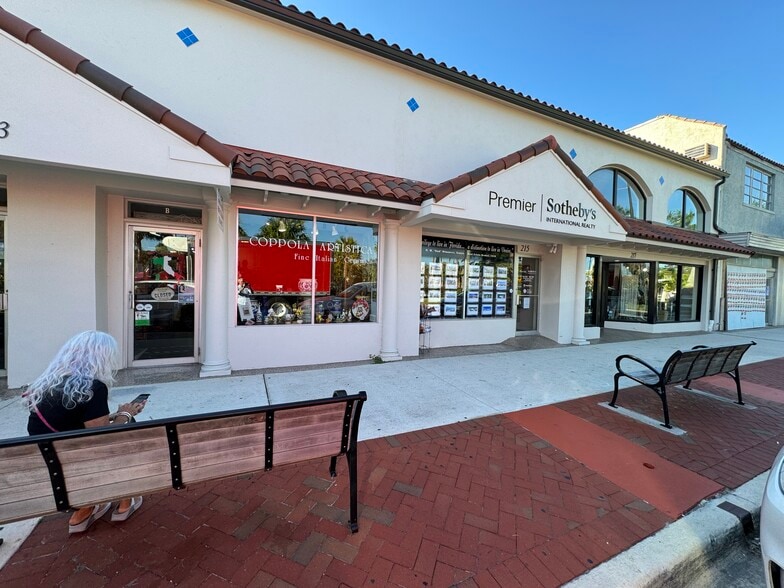 213 W Venice Ave, Venice, FL for sale - Building Photo - Image 2 of 3