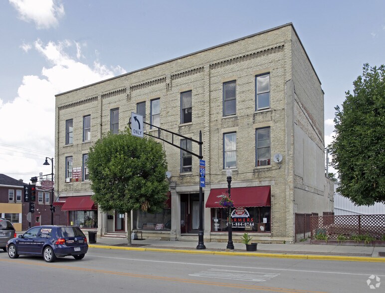 28 E Fulton, Edgerton, WI 53534 Office/Retail for Lease