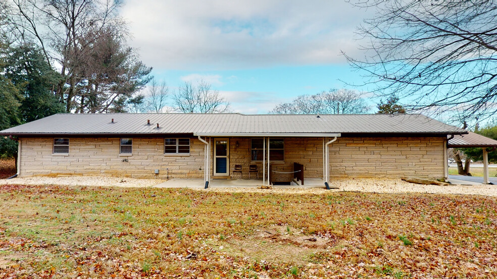 9940 Alvaton Rd, Alvaton, KY for lease - Primary Photo - Image 1 of 23