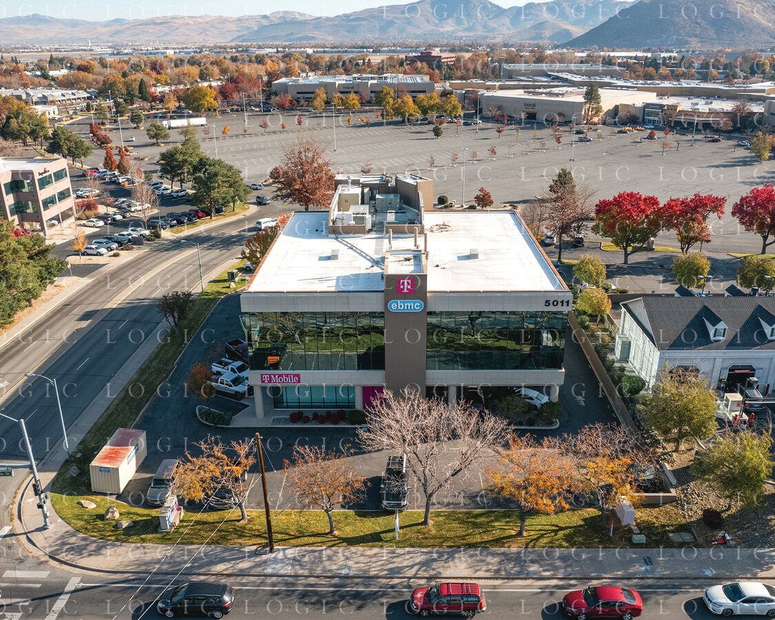 5011 Meadowood Mall Cir, Reno, NV 89502 Meadowood Mall Office