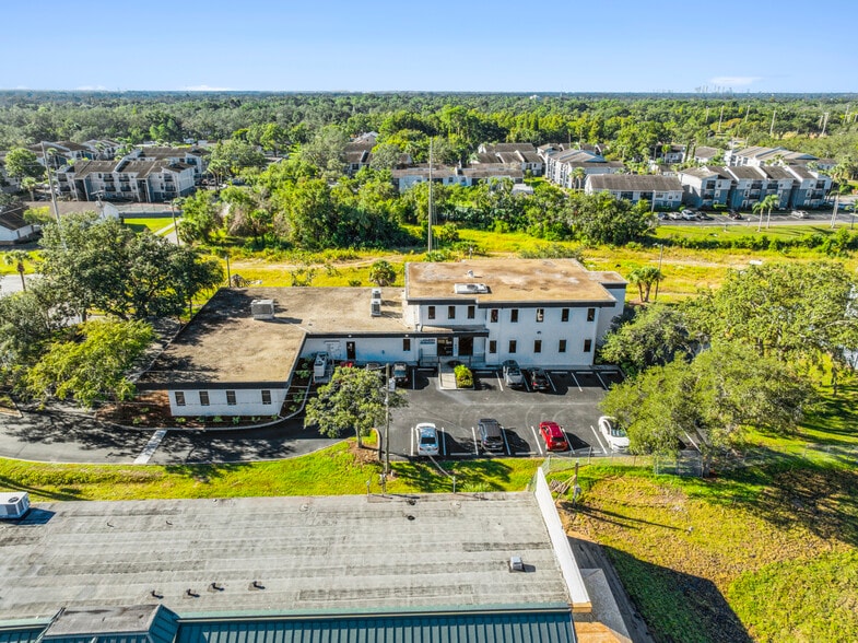 11602 N 51st St, Tampa, FL for sale - Building Photo - Image 2 of 6