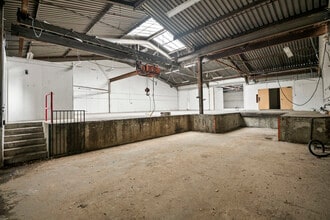 642 Quarry Rd, San Carlos, CA for lease Building Photo- Image 1 of 4