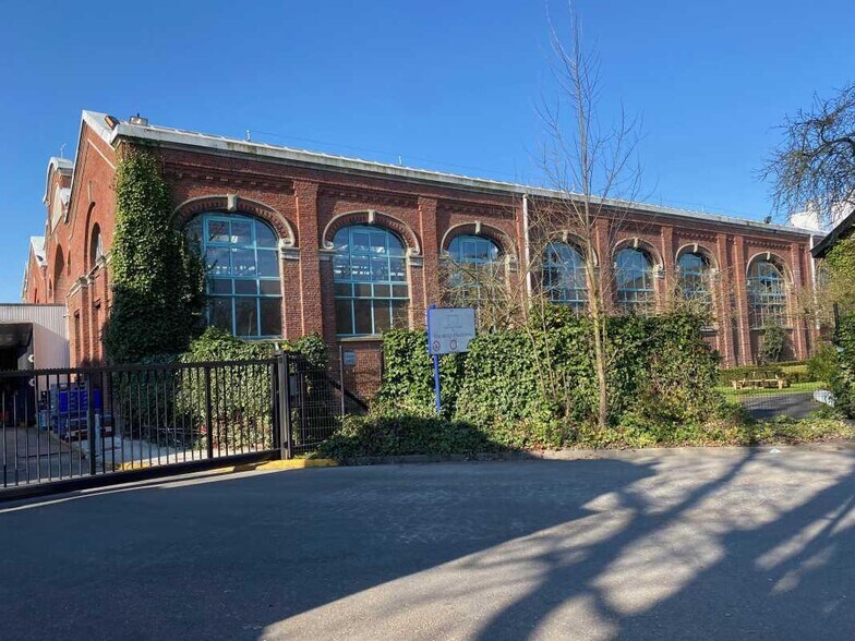 Office in La Madeleine for lease - Building Photo - Image 3 of 12