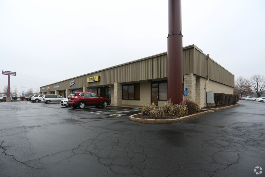 4300-4372 N Service Rd, Saint Peters, MO for lease - Primary Photo - Image 3 of 13