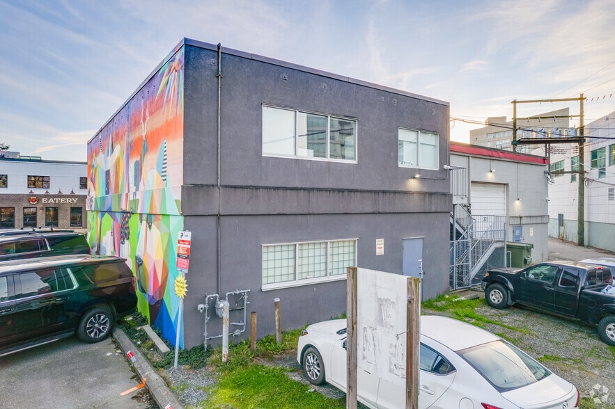 325 W 4th Ave, Vancouver, BC for lease - Building Photo - Image 3 of 3