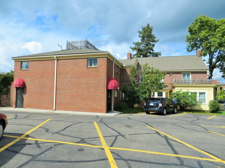 320 E Main St, Anoka, MN for sale - Building Photo - Image 1 of 1