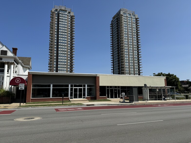 611 N Delaware St, Indianapolis, IN for lease - Building Photo - Image 1 of 3