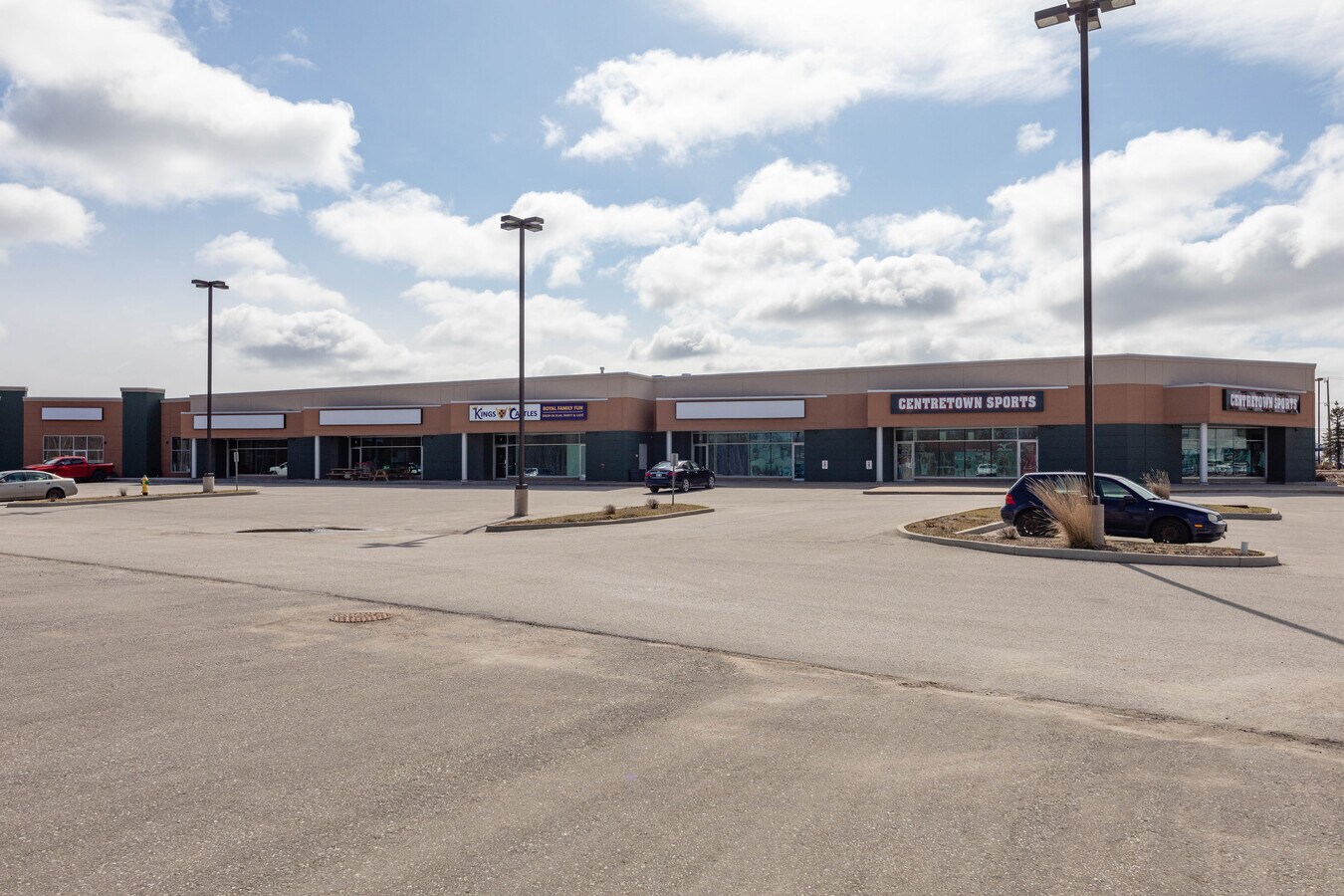 649 Bayview Dr, Barrie, ON L4N 9P5