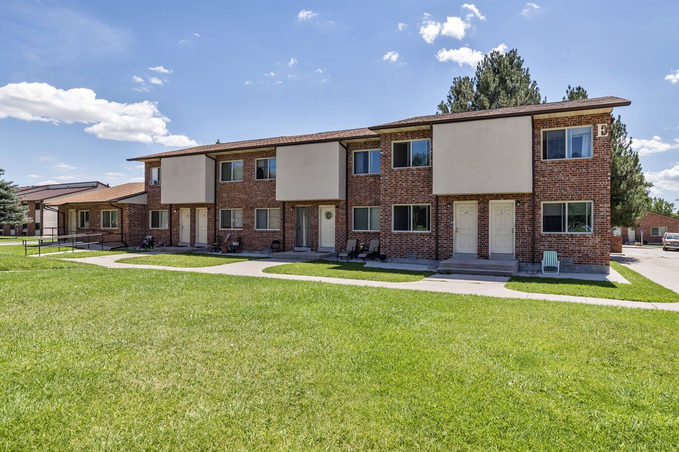 909 Grinde Dr, Fountain, CO 80817