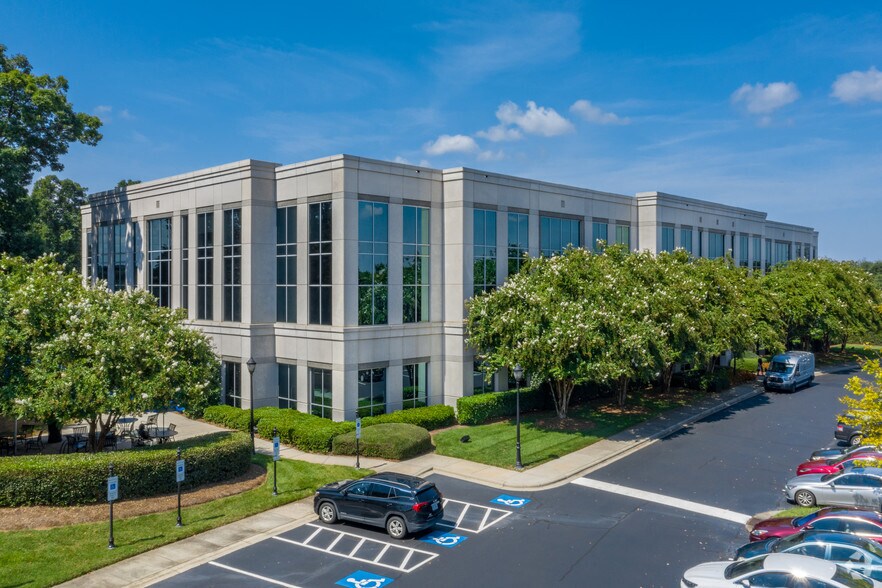 13950 Ballantyne Corporate Pl, Charlotte, NC for lease - Richardson Building - Image 1 of 6