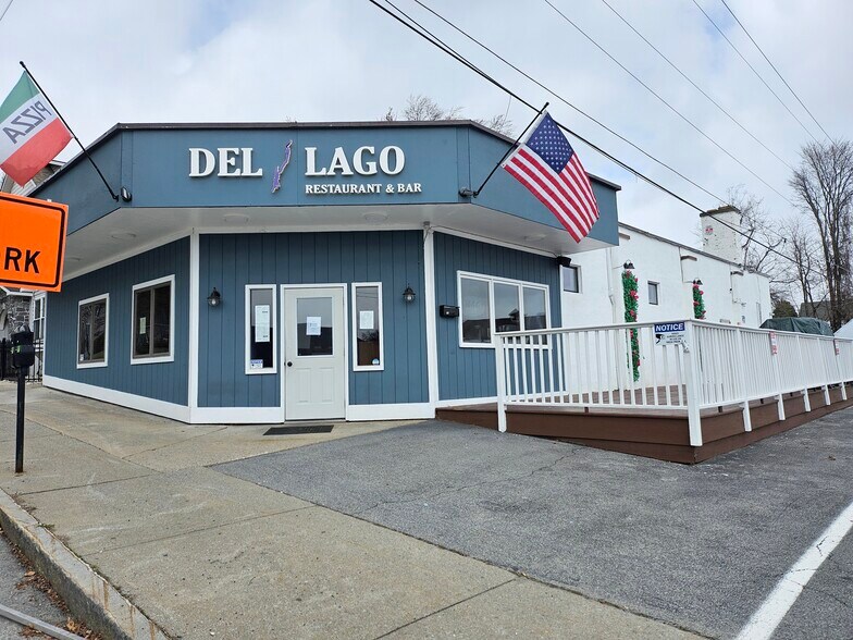 10 McGillis Ave, Lake George, NY for sale - Building Photo - Image 1 of 1