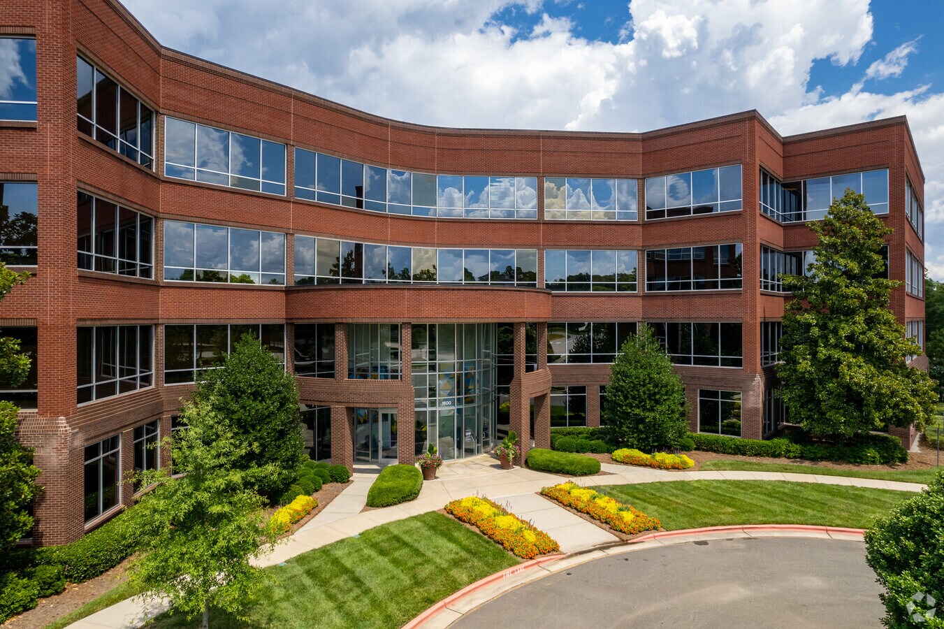 1600 Perimeter Park Dr, Morrisville, NC 27560