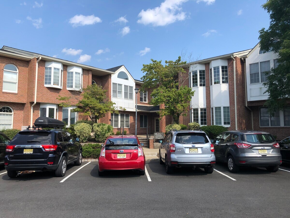 271 US Highway 46, Fairfield, NJ 07004