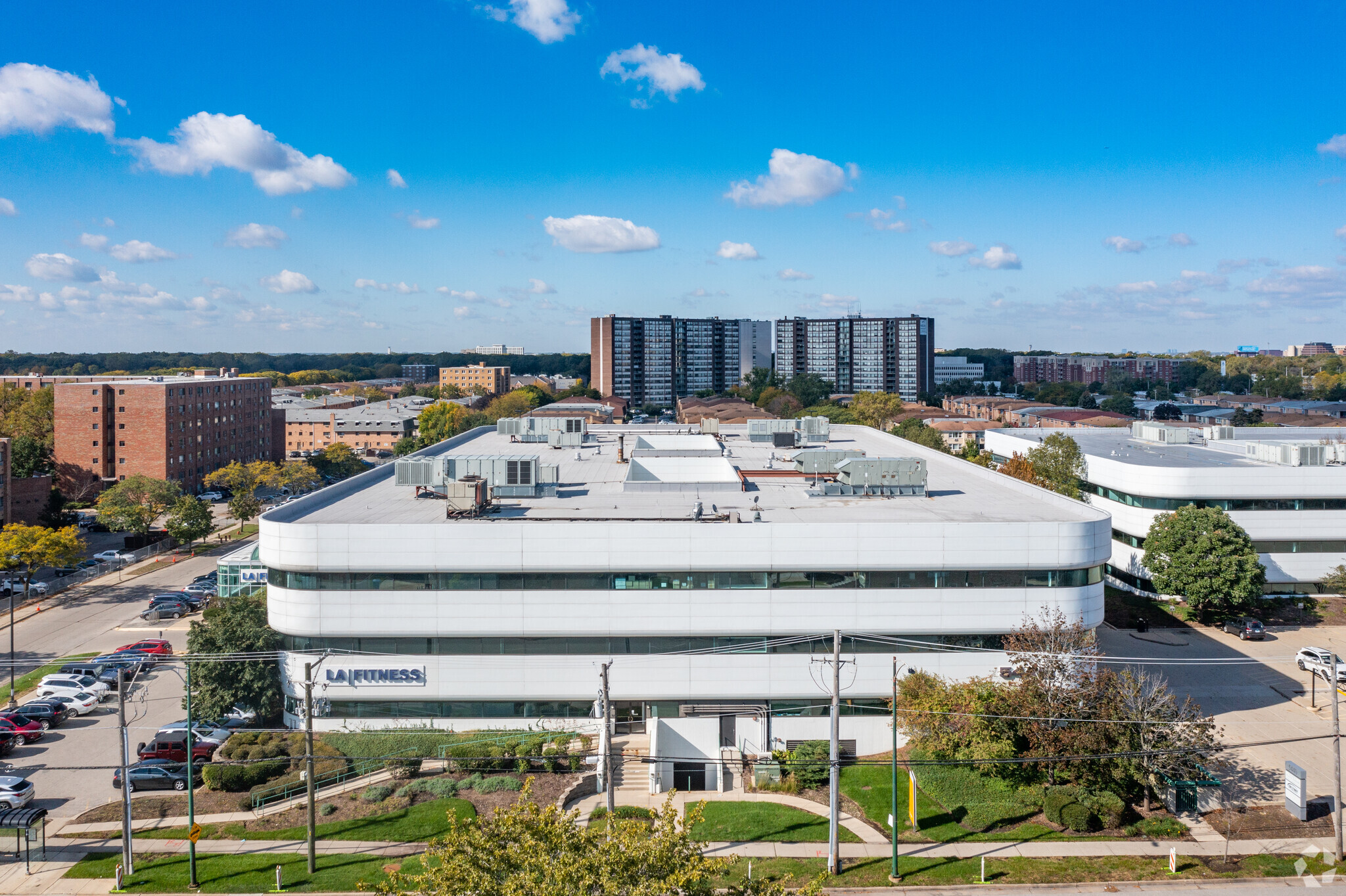 5440 N Cumberland Ave, Chicago, IL for lease Building Photo- Image 1 of 28