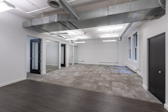 17 N State St, Chicago, IL for lease Interior Photo- Image 2 of 4