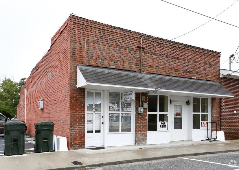 111 S Center St, Princeton, NC for sale - Primary Photo - Image 1 of 1
