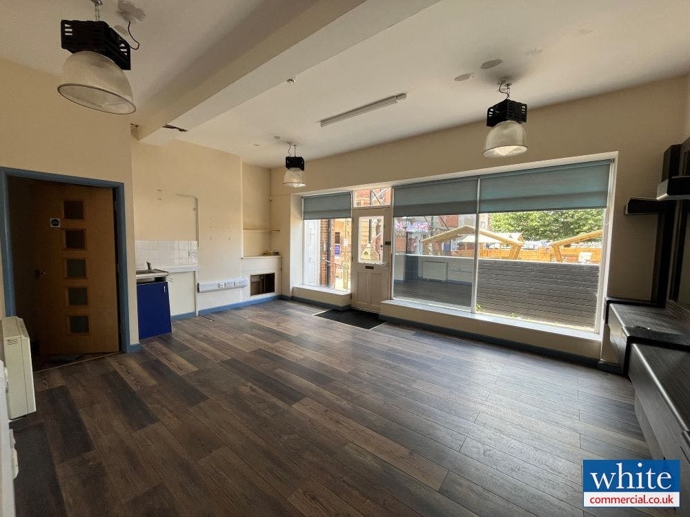 26 Market Pl, Banbury for lease Interior Photo- Image 1 of 4