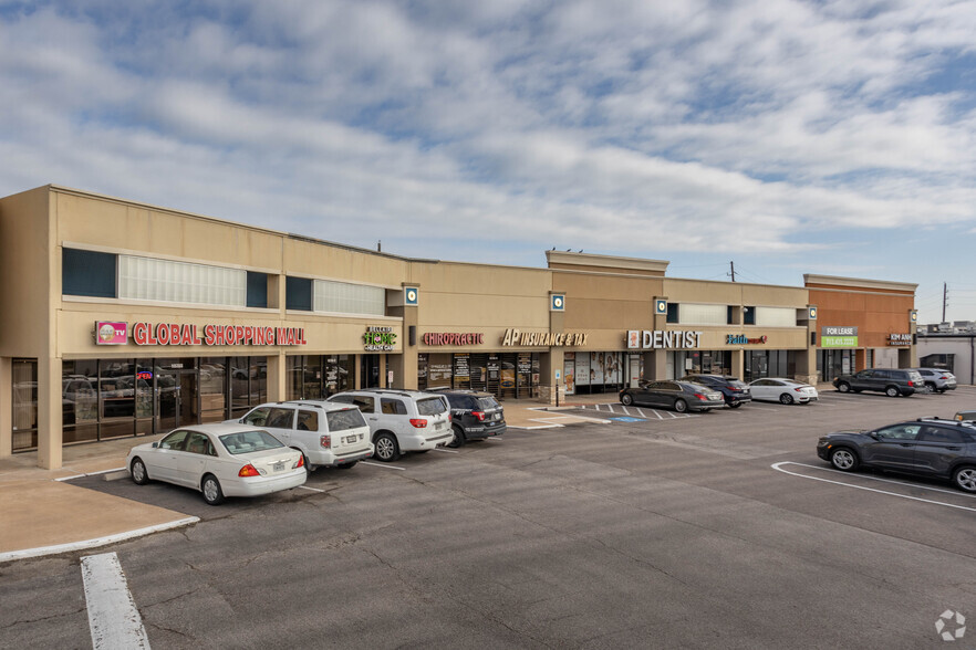 10000-10710 Bellaire Blvd, Houston, TX for lease - Building Photo - Image 3 of 7