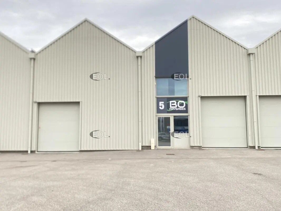 Flex in Genas for lease Building Photo- Image 1 of 7