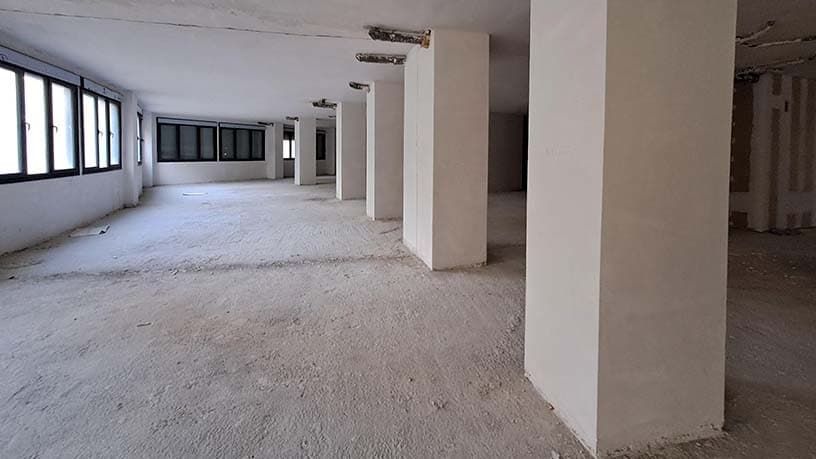 Valladolid, VLL 47014 -  -  - Interior Photo - Image 1 of 6