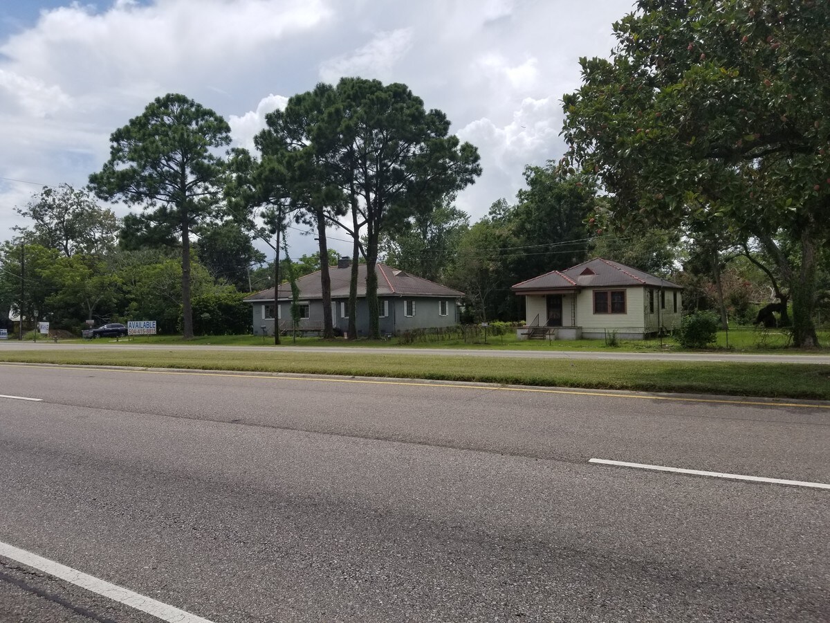 8560 Jefferson Hwy, Harahan, LA 70123