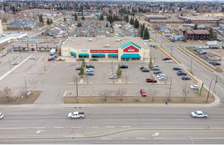 5509 44 St, Lloydminster, AB for sale - Primary Photo - Image 1 of 1
