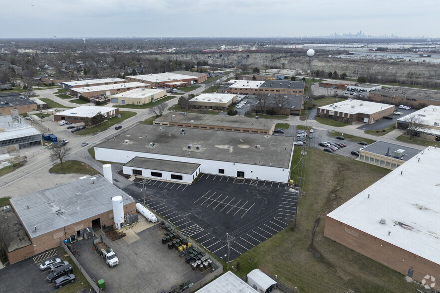 430 E Plainfield Rd, Countryside, IL for lease - Aerial - Image 2 of 6