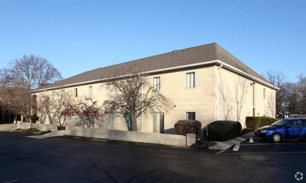 3040 Riverside Dr, Upper Arlington, OH for lease - Primary Photo - Image 1 of 17