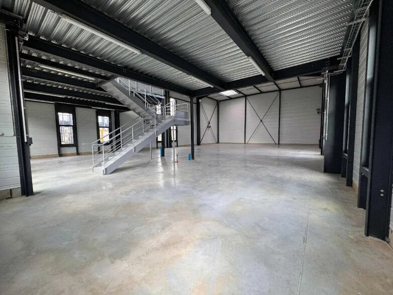 5 Avenue Du Prieuré, Serris for lease - Building Photo - Image 2 of 7