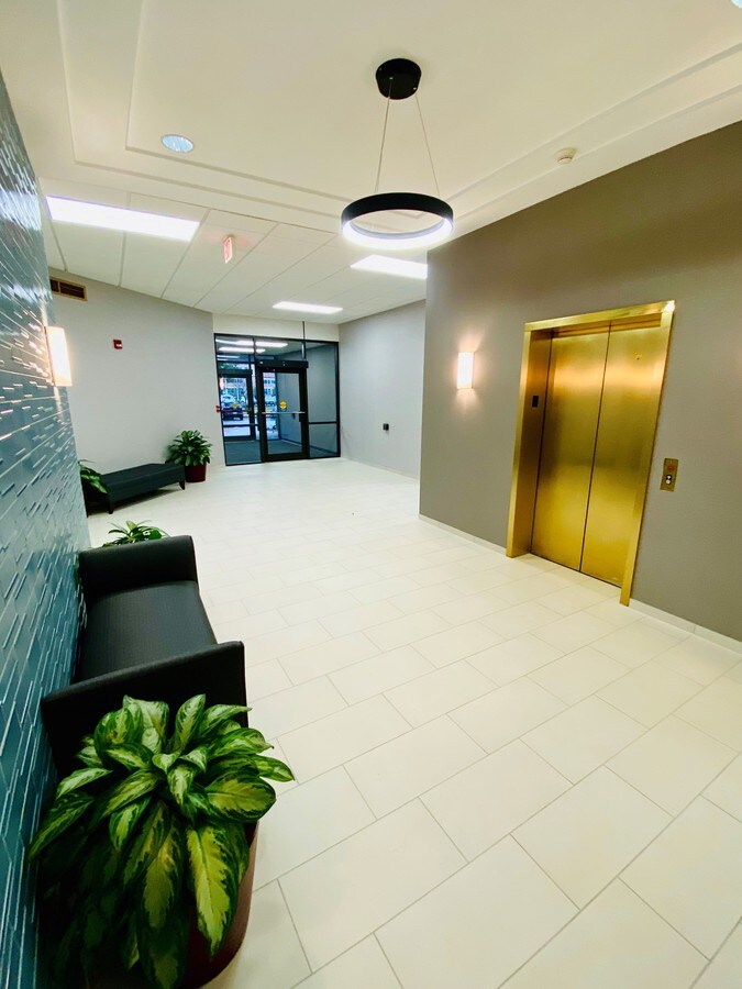 6161 Kempsville Cir, Norfolk, VA 23502 The Halifax Building