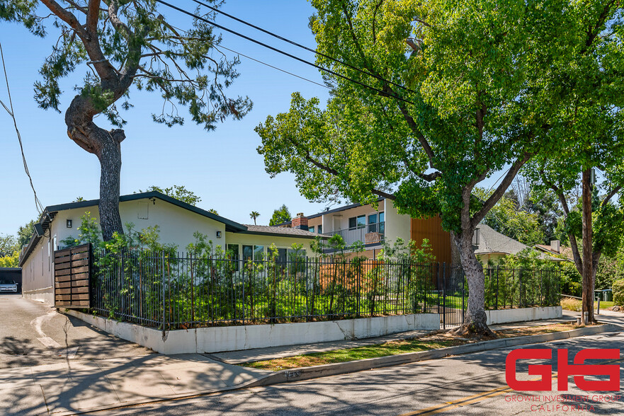 435 N Wilson Ave, Pasadena, CA for sale - Building Photo - Image 2 of 33