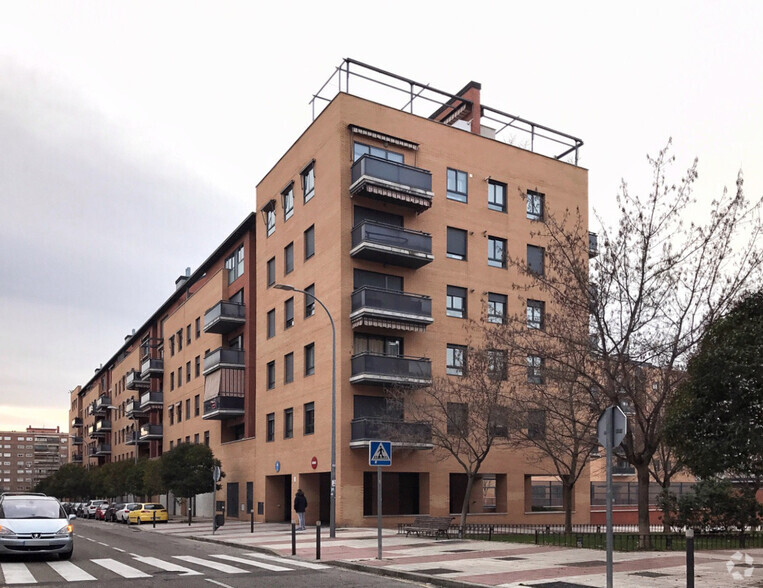 Avenida Libertad, Alcorcón, Madrid for lease - Building Photo - Image 2 of 3