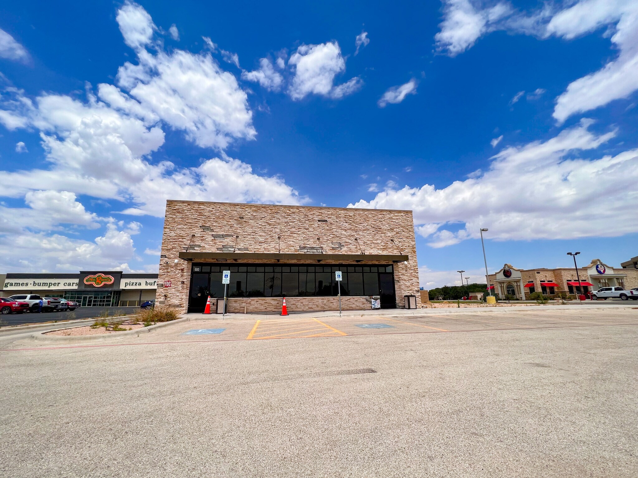 600 W Wadley Ave, Midland, TX for sale Primary Photo- Image 1 of 1