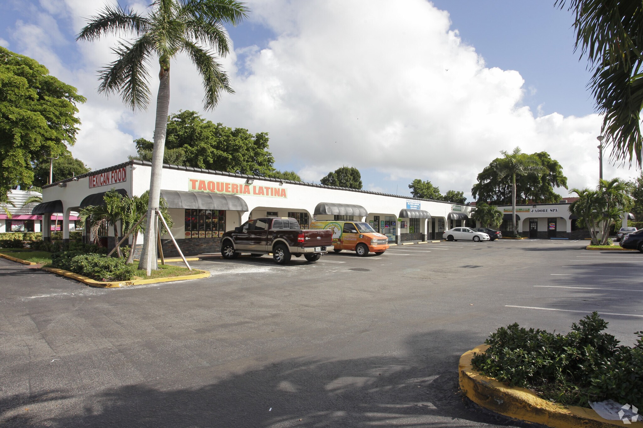 760 W Sample Rd, Pompano Beach, FL for sale Primary Photo- Image 1 of 1