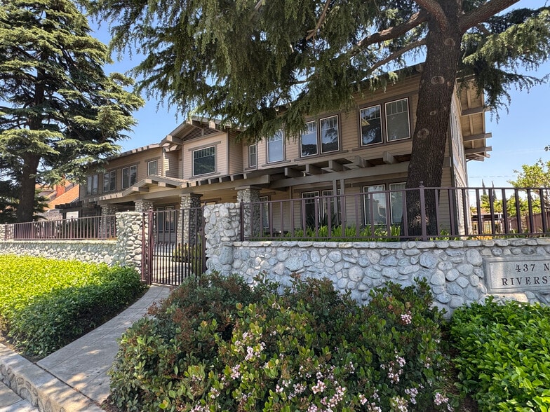437 N Riverside Ave, Rialto, CA for lease - Building Photo - Image 2 of 37