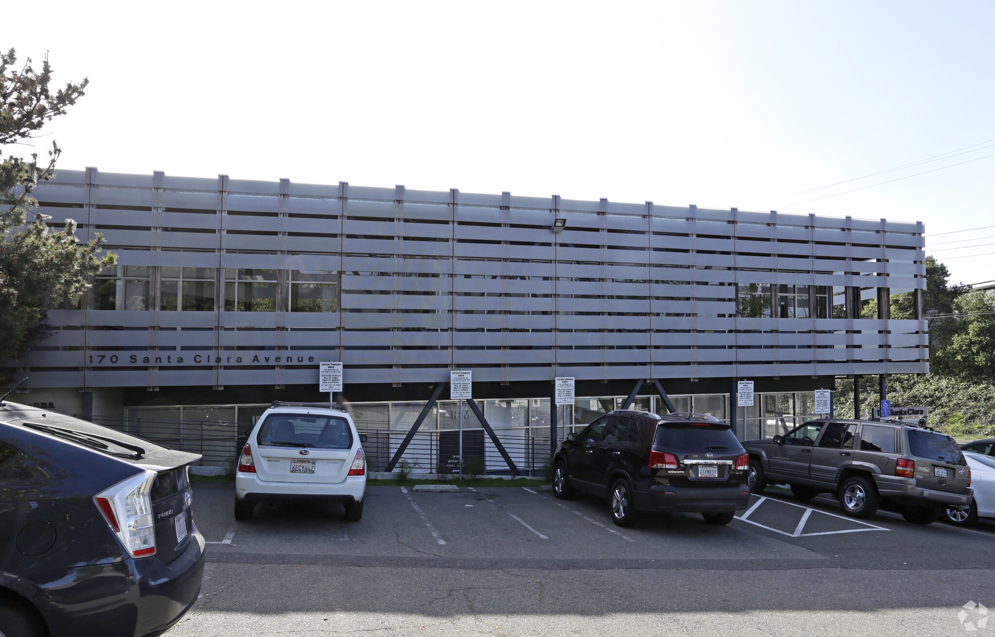 168-170 Santa Clara Ave, Oakland, CA for lease Building Photo- Image 1 of 5