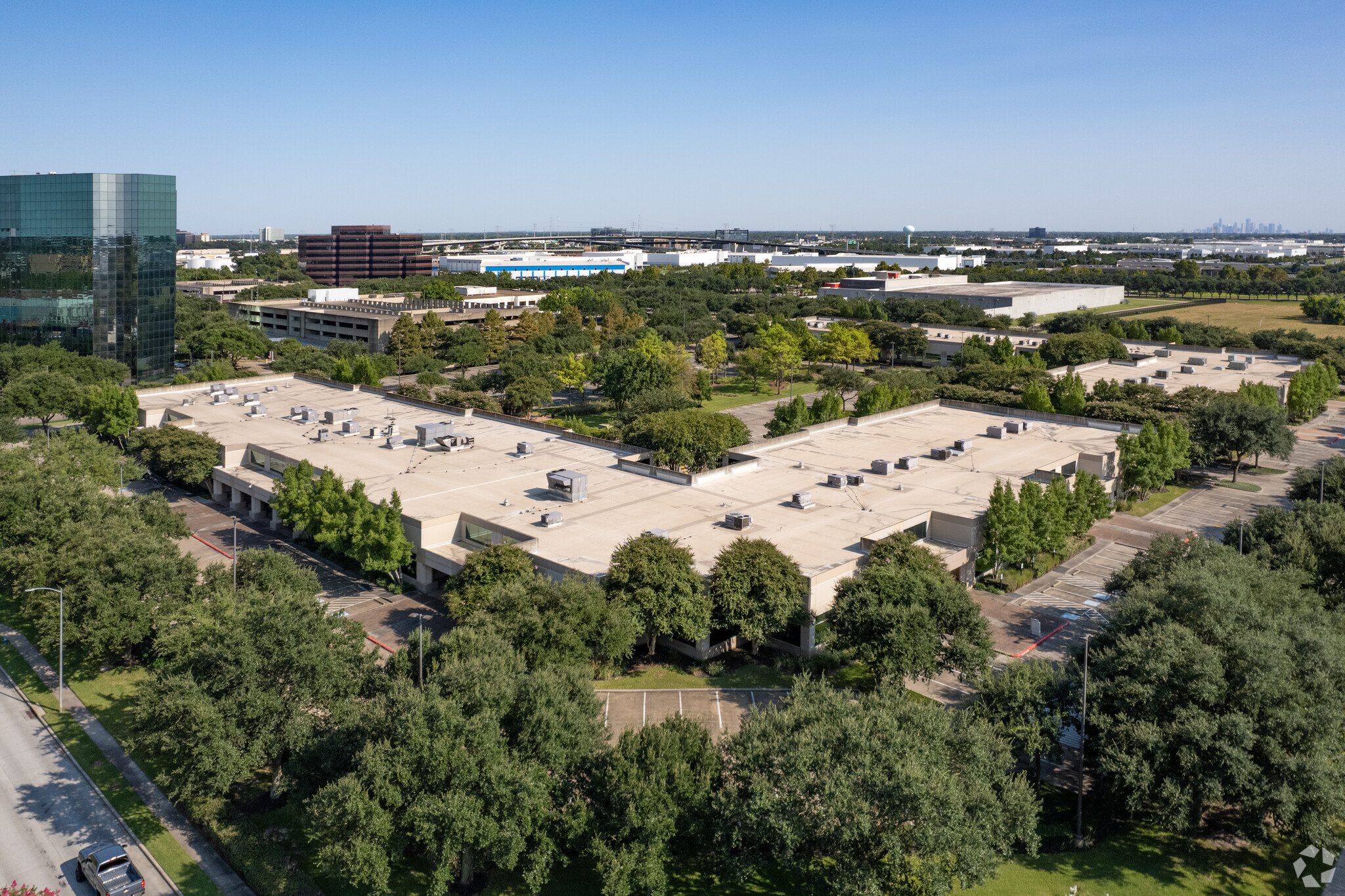 11410 Greens Crossing Blvd, Houston, TX for sale Building Photo- Image 1 of 33