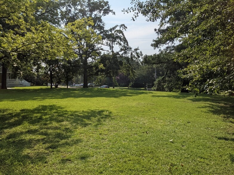 517 N Main St, Fuquay Varina, NC for sale - Building Photo - Image 3 of 7