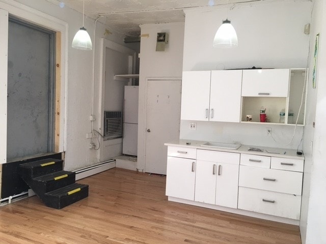 206 W 23rd St, New York, NY for lease - Building Photo - Image 3 of 10