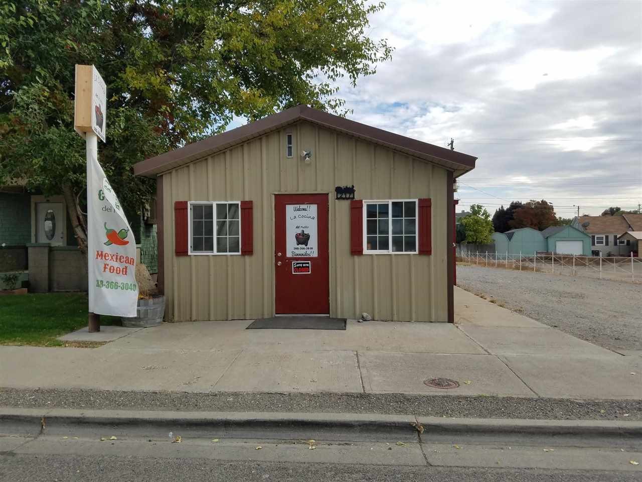 217 E 1st Ave, Glenns Ferry, ID for sale Primary Photo- Image 1 of 1