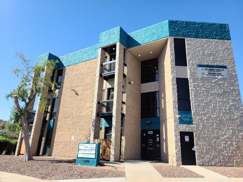 4220 N 20th Ave, Phoenix, AZ for lease - Building Photo - Image 1 of 68