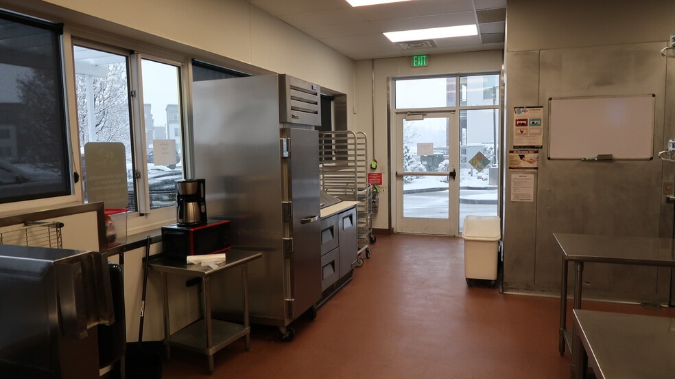 504 N Station Pky, Farmington, UT for lease - Building Photo - Image 2 of 13