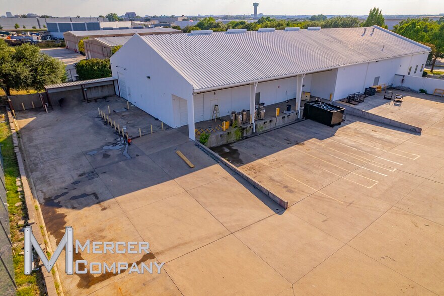 13750 Diplomat Dr, Dallas, TX for lease - Aerial - Image 2 of 6
