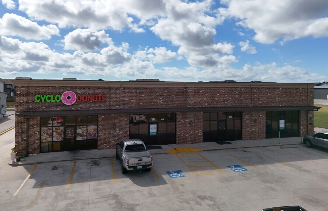 1520 E McNeese St, Lake Charles, LA for lease Building Photo- Image 1 of 6