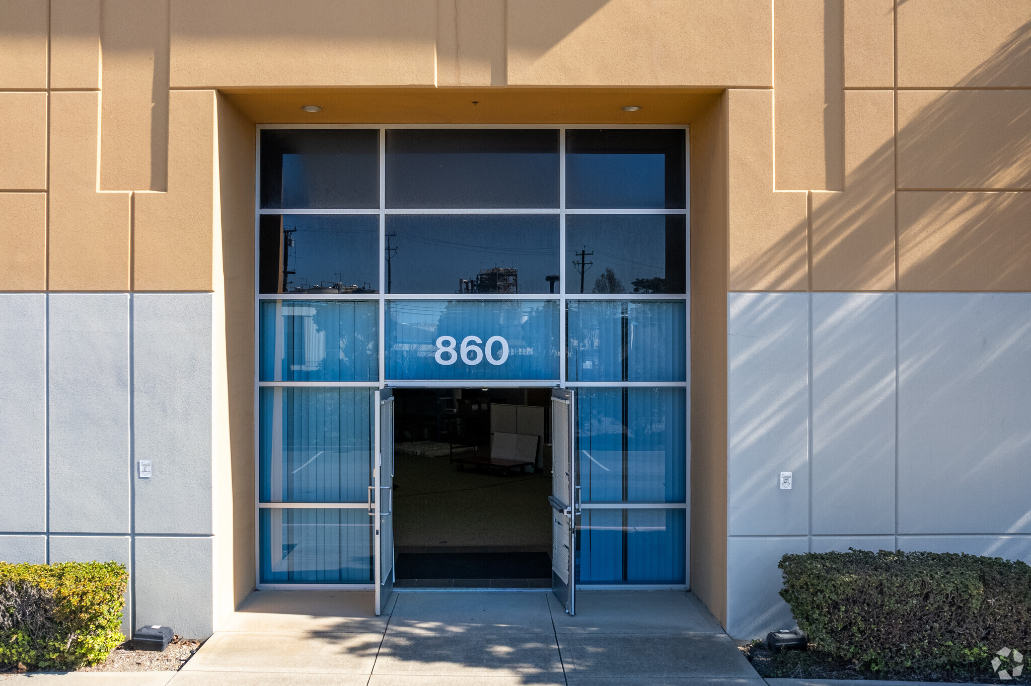 860 Harbour Way S, Richmond, CA for sale Building Photo- Image 1 of 1