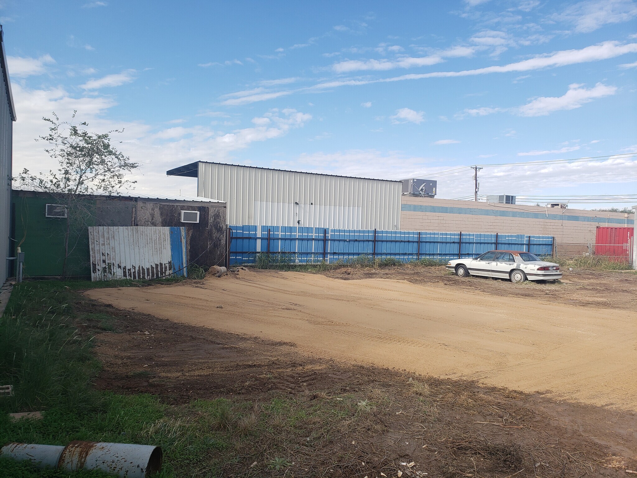 3111 Industrial, Midland, TX 79701 2 DriveIn Bay Shop with Chain