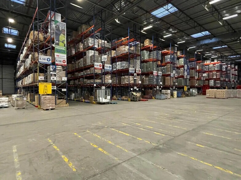 Flex in Fretin for lease - Building Photo - Image 3 of 9