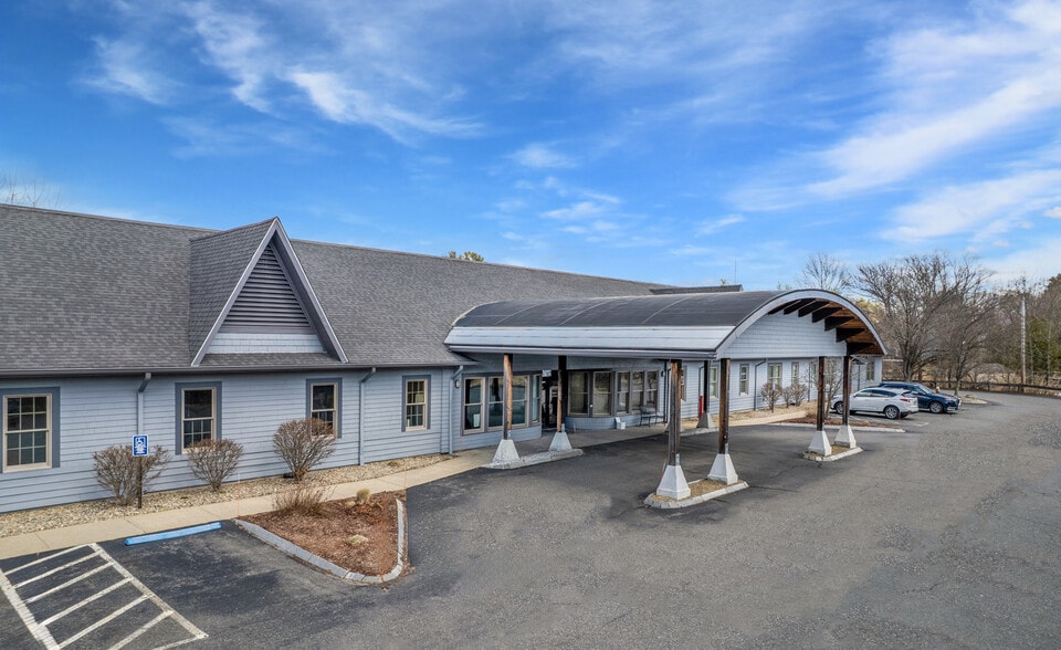 440 E Central St, Franklin, MA for lease - Building Photo - Image 3 of 6